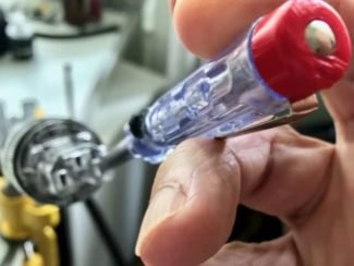 Power cable polarity