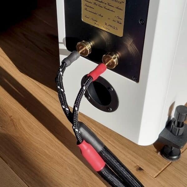 Matrix loudspeaker cable