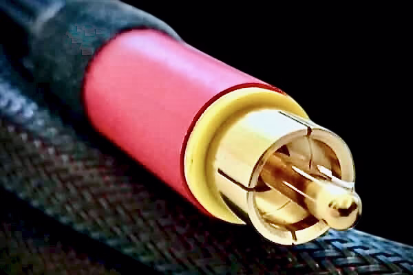 Reference subwoofer cable